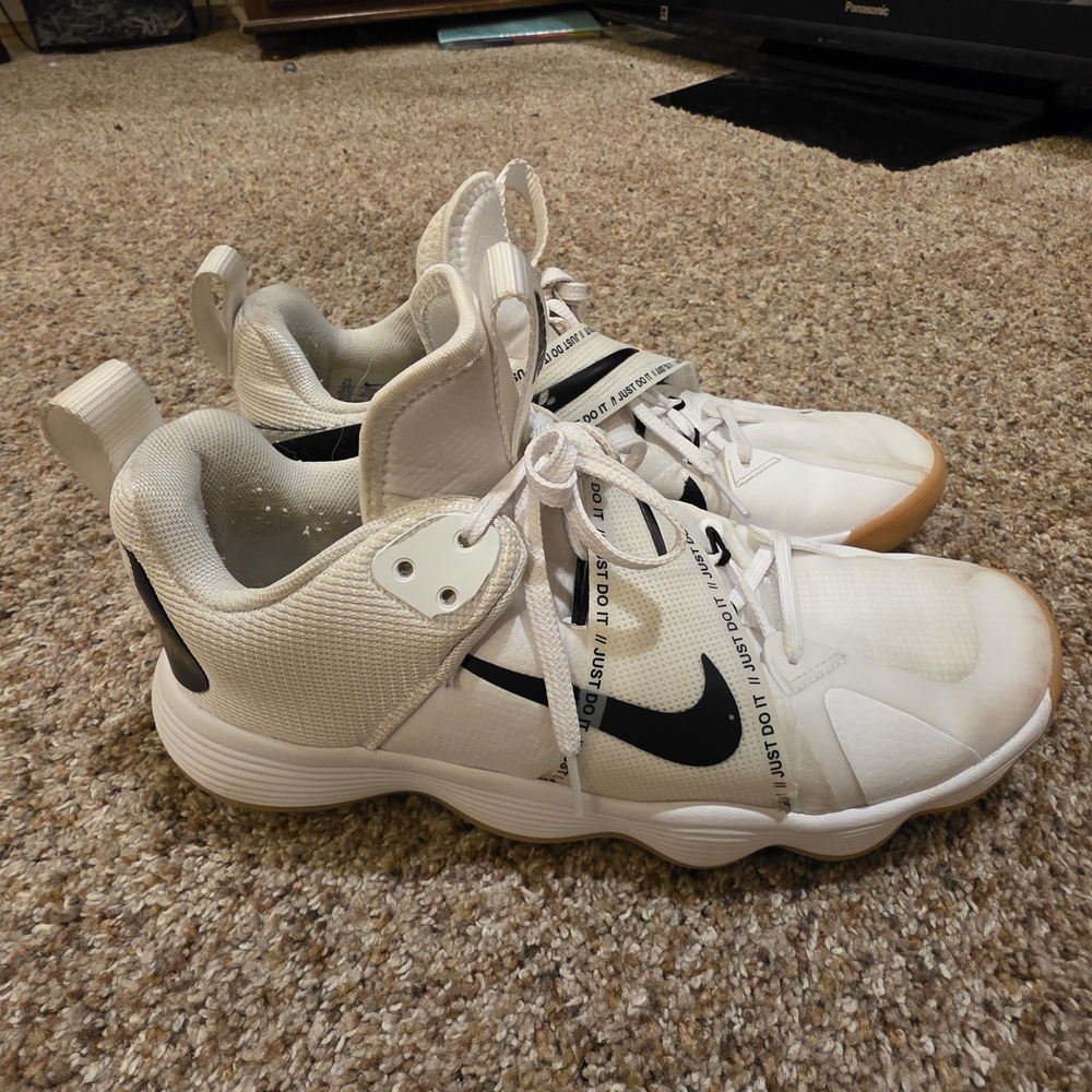 Nike Hyperset Volleyball Shoes